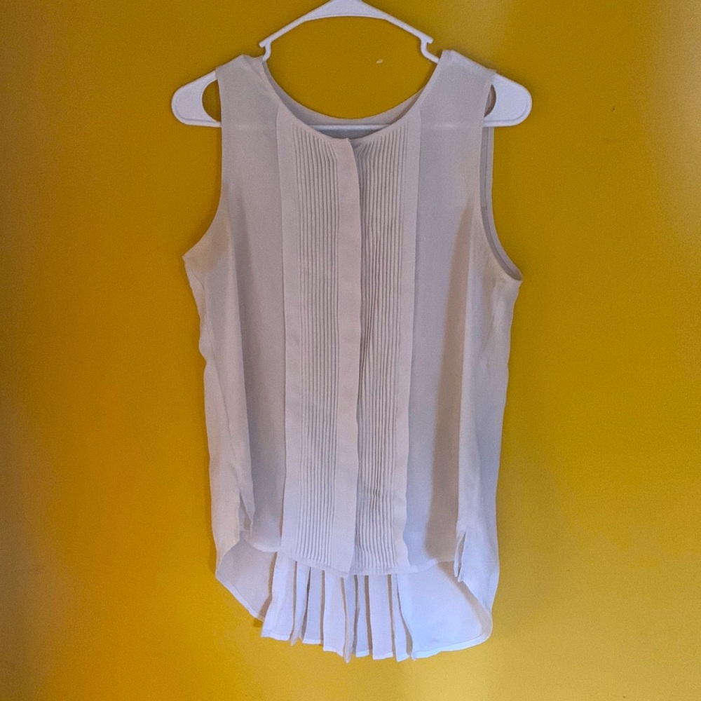 Banana Republic pleated blouse sleeveless top size small
